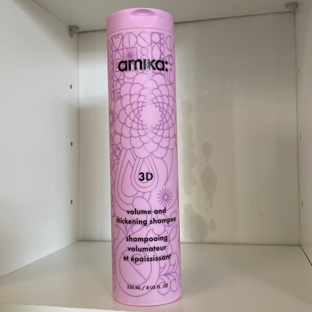Amika 3D volume & thickening shampoo 236 mL / 8 oz